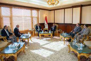 ”وزير الدولة للإنتاج الحربى” يستقبل...