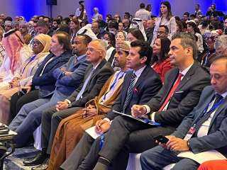 وزير الشباب والرياضة يشارك فى...