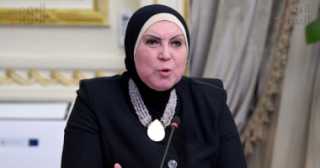 وزيرة الصناعة تعلن افتتاح دورة...