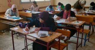 ضبط مدير مدرسة لاتهامه بتسريب...