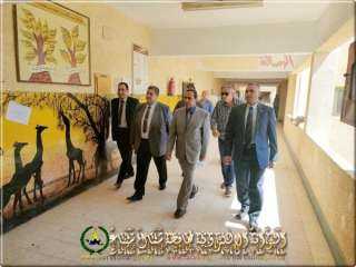 محافظ شمال سيناء يتفقد امتحانات...