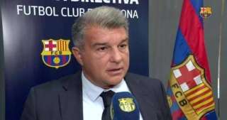 برشلونة يقرر خفض رواتب جميع...