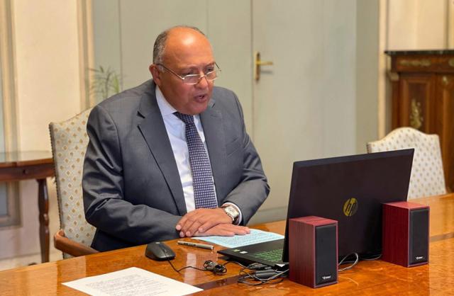 وزير الخارجية يبحث مع نظيره التنزاني سبل التعاون الثنائى بين البلدين
