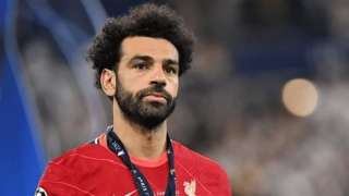 العربية: محمد صلاح وعد برشلونة...