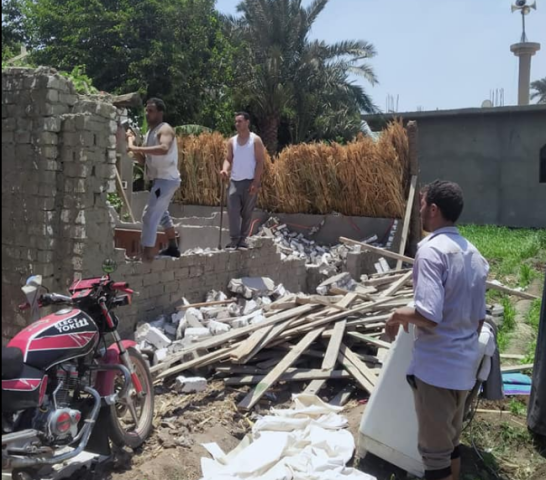 إزالة تعديات علي الأراضي الزراعية بالعياط