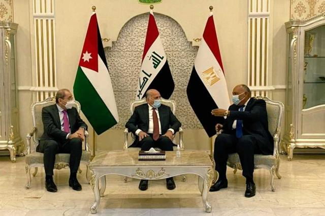 السفير أحمد حافظ: رئيس وزراء العراق يستقبل وزيرى خارجية مصر والأردن