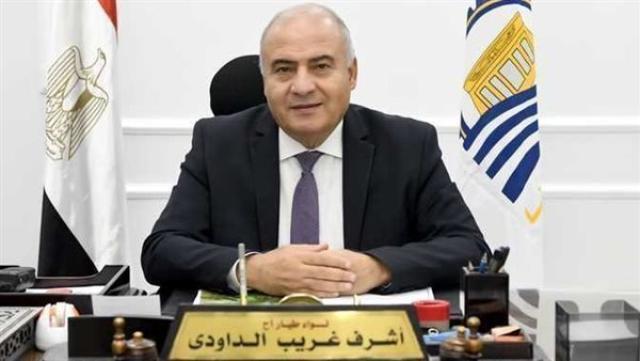 اللواء اشرف الداودي محافظ قنا