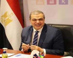 القوي العاملة : توفير فرص...