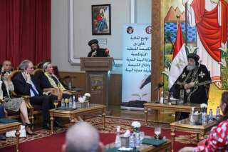 وزيرة البيئة وقداسة البابا تواضروس...