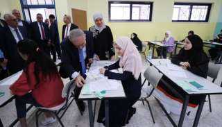 رئيس الوزراء الفلسطيني: العيش تحت...
