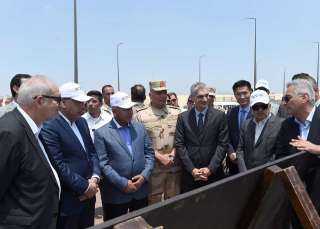 رئيس الوزراء يتفقد مستجدات أعمال...
