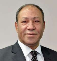 أحمد شاهين رئيسًا لمصر للطيران...
