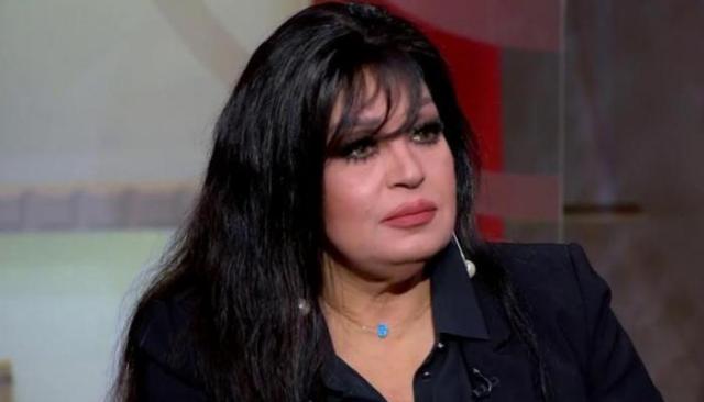 فيفي عبدة تخطف الأنظار في أحدث ظهور