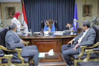 محافظ دمياط ورئيس هيئة حماية...