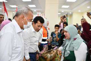 وزير الشباب ومحافظ القليوبية يفتتحان...