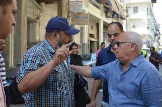 محافظ بورسعيد يتفقد شارع البازار...