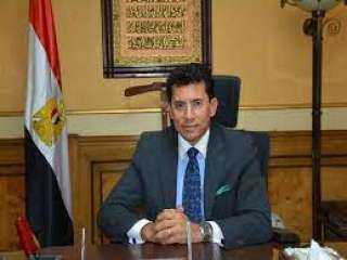وزير الشباب: القانون لا يمنح...