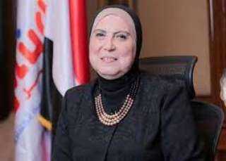وزيرة التجارة: إقبال على الجناح...