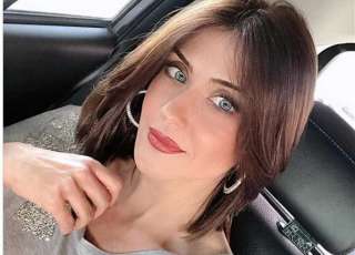هيدي كرم تخطف أنظار جمهورها...