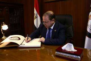 النائب العام يأمر بحبس قاتل...