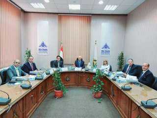 لجنة قيادات جامعة بنها تستقبل...