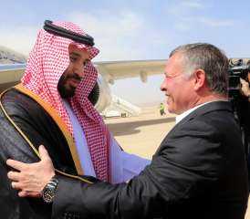 الملك عبد الله يودع الأمير...