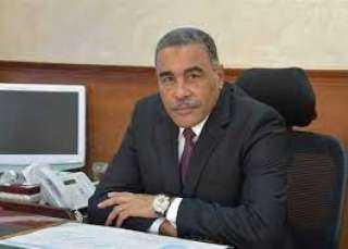 محافظ مطروح يبحث مع مسؤول...