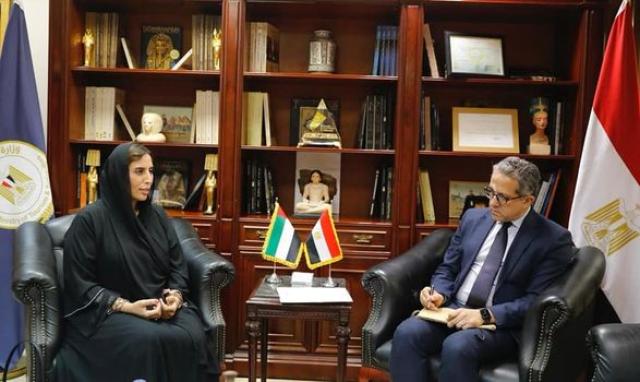 وزير السياحة يبحث مع سفيرة الإمارات بالقاهرة تعزيز أوجه التعاون في القطاع السياحي
