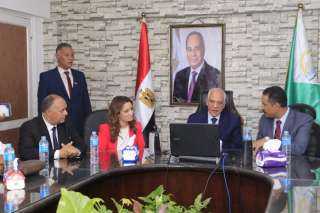 محافظ الجيزة يتفقد لجان امتحانات...