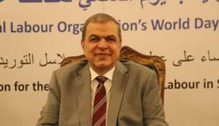 سعفان يهنئ عمال مصر بانتهاء...