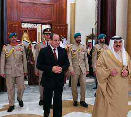 الرئيس السيسى يشارك الملك حمد...