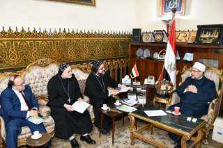 وفد الكنيسة السريانية بمصر يهنئون...