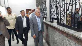 محافظ بورسعيد يتفقد مجمع المنطقة...