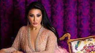 سمية الخشاب عبر تويتر: بلاش...