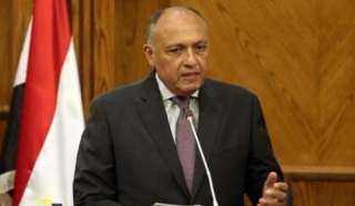 شكرى: مصر تحتضن 6 مليون...