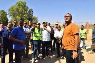 محافظ أسيوط يتفقد أعمال إنشاء...