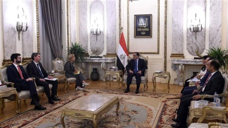 مصطفى مدبولي يلتقي نائب رئيس ”بنك الاستثمار الأوروبي”