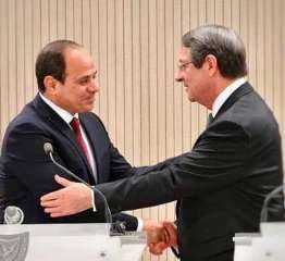 الرئيس السيسي يتلقى  اتصالاً...