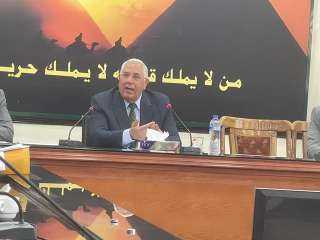وزير الزراعة يترأس لجنة التقاوي...