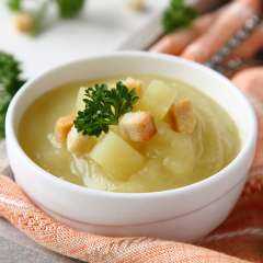 شوربة البطاطس بالثوم
