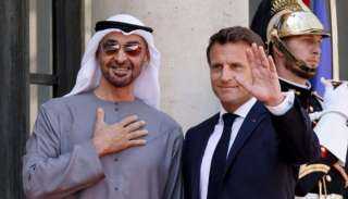محمد بن زايد يزور نصب...