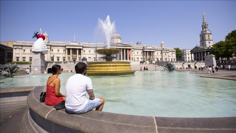 بريطانيا تسجل درجات حرارة قياسية بلغت 40.2 درجة مئوية