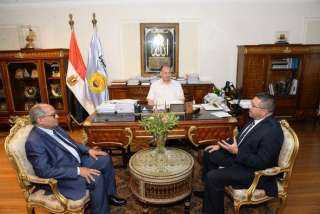 محافظ أسيوط يلتقي رئيس جهاز...