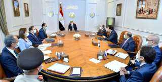 الرئيس السيسي يتابع الموقف التنفيذي...
