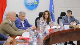 محافظ دمياط تلتقي قيادات شركة...