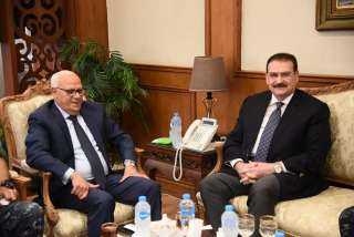 محافظ بورسعيد يستقبل المهندس هاني...