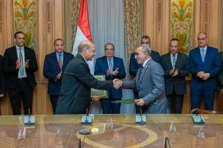 وزير الإنتاج الحربى  يشهد...