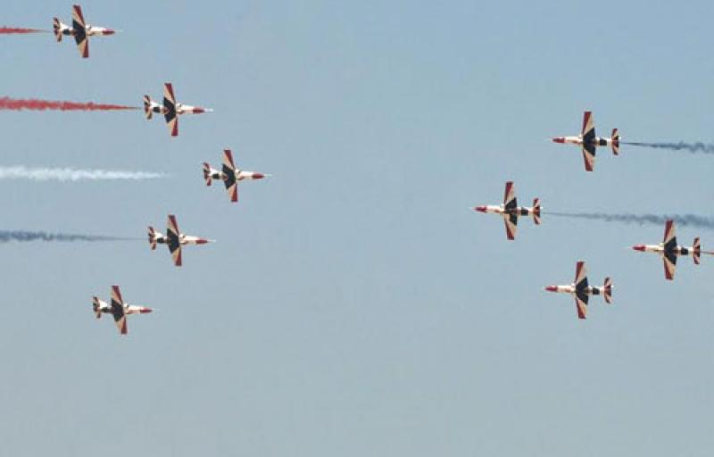 غدا.. العرض الجوى (Pyramids Air Show 2022) ينطلق فوق الأهرامات