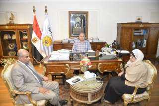 محافظ أسيوط يبحث دفع منظومة...