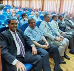 وزير التعليم العالي يستعرض تقريرًا...